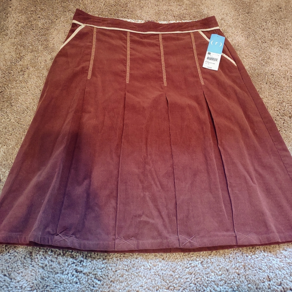 (r)elativity corduroy skirt